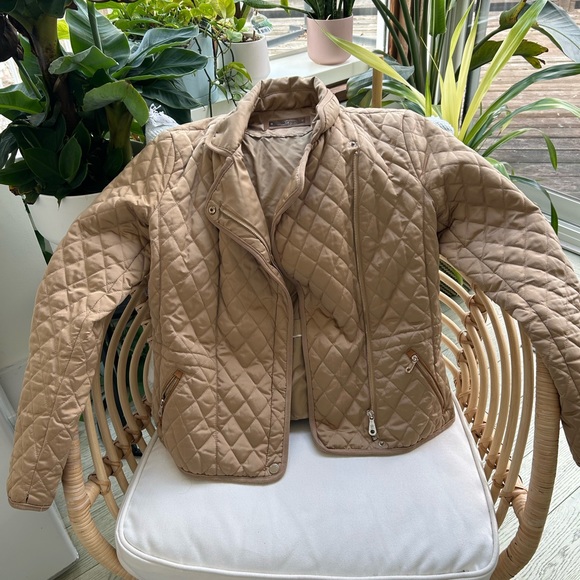 Massimo Dutti quilted jacket. - Picture 3 of 3